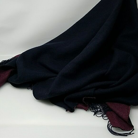 Reversible Two Colored Wrap (F2) - Picture 4 of 4